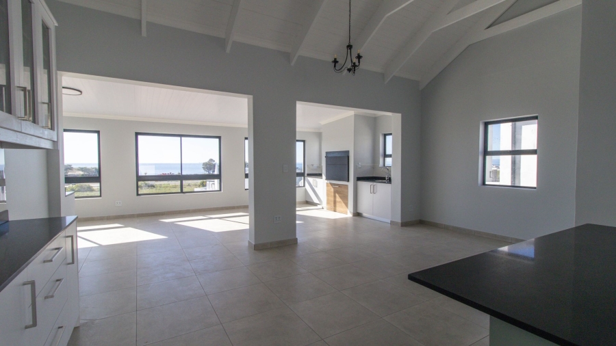 4 Bedroom Property for Sale in Da Gama Bay Western Cape